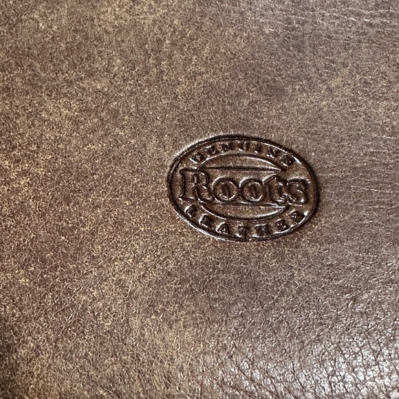 Roots beaver canoe Brown Leather wallet - Picture 3 of 5